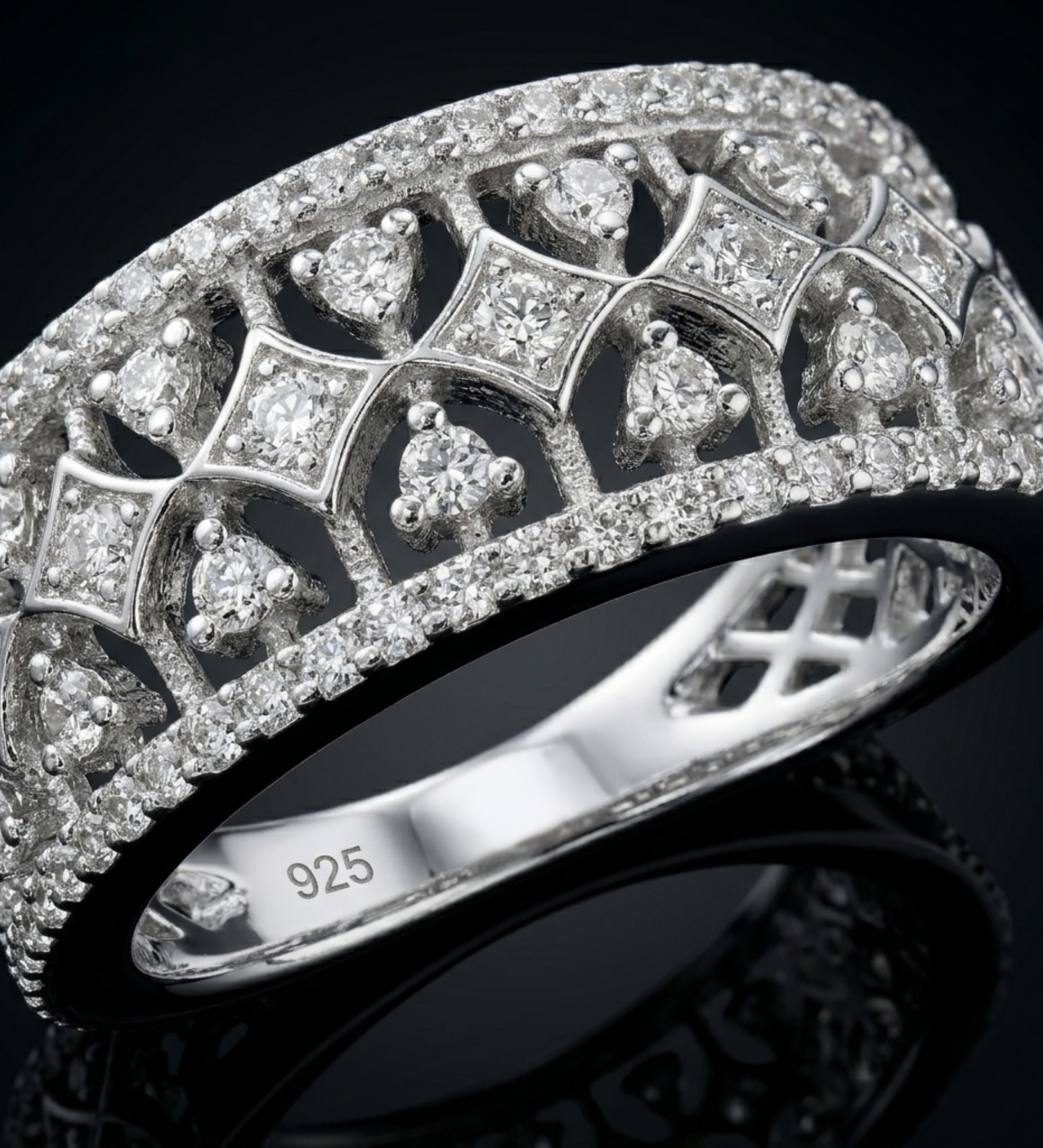 925 Silver Elegant Cutwork CZ Ring – Vintage-Inspired Band