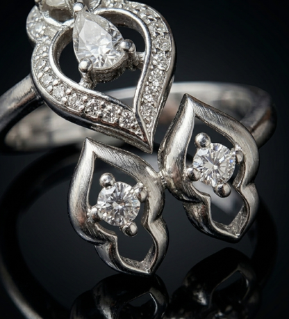 925 Sterling Silver Royal Teardrop Trio Ring