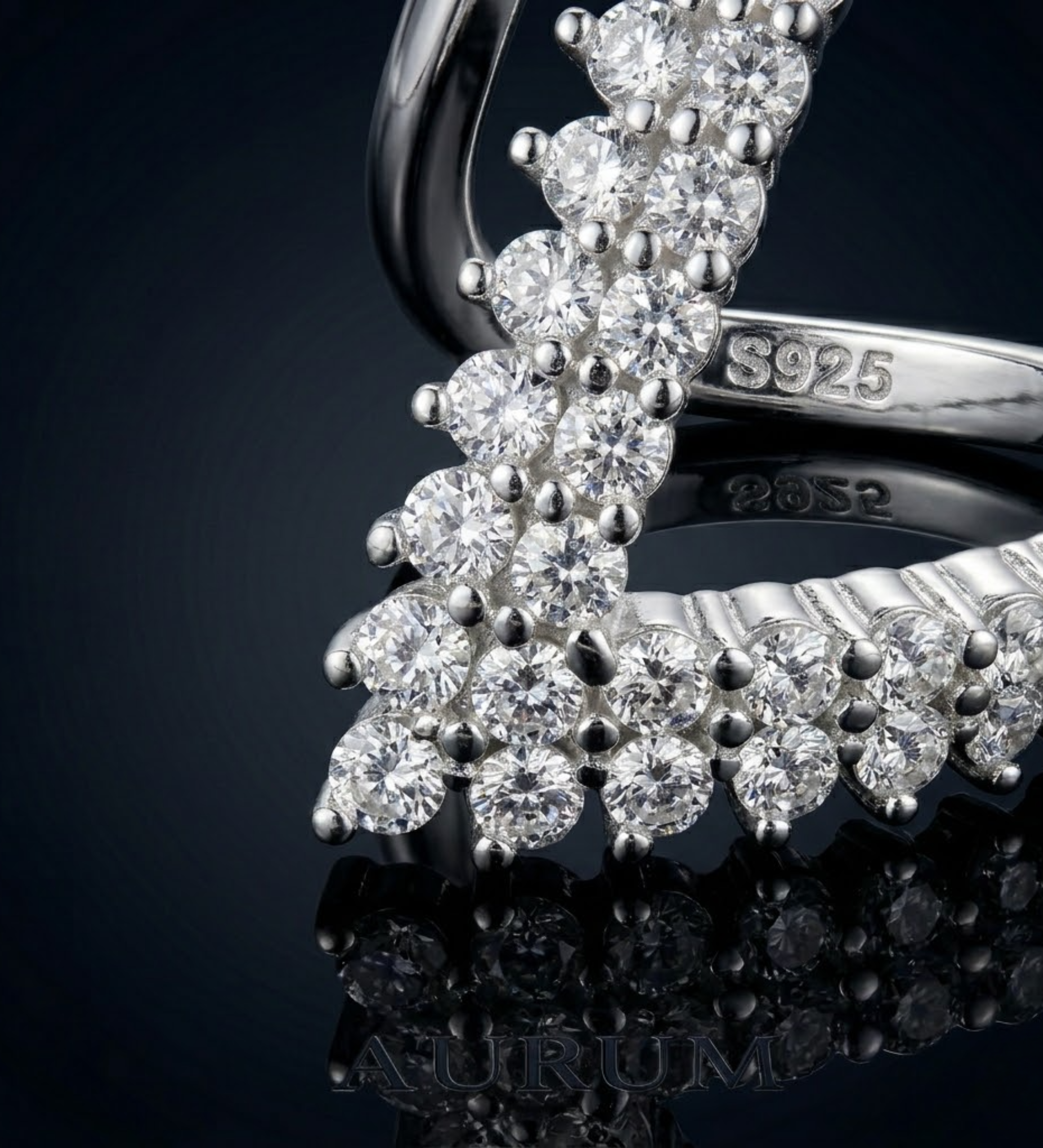925 Sterling Silver V Shape CZ Chevron Ring