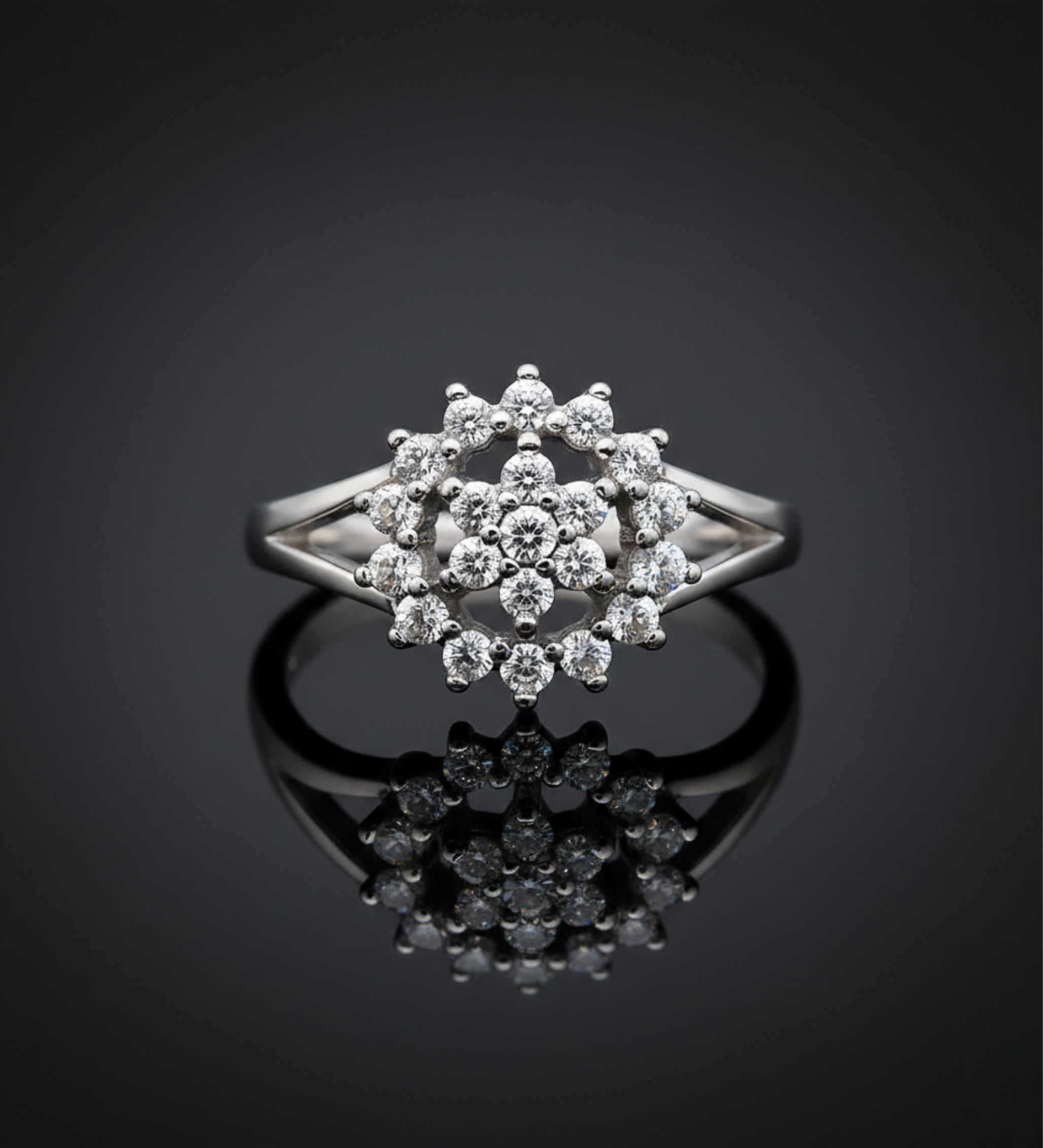 Snowflaks AD Cluster Light Weight Ring