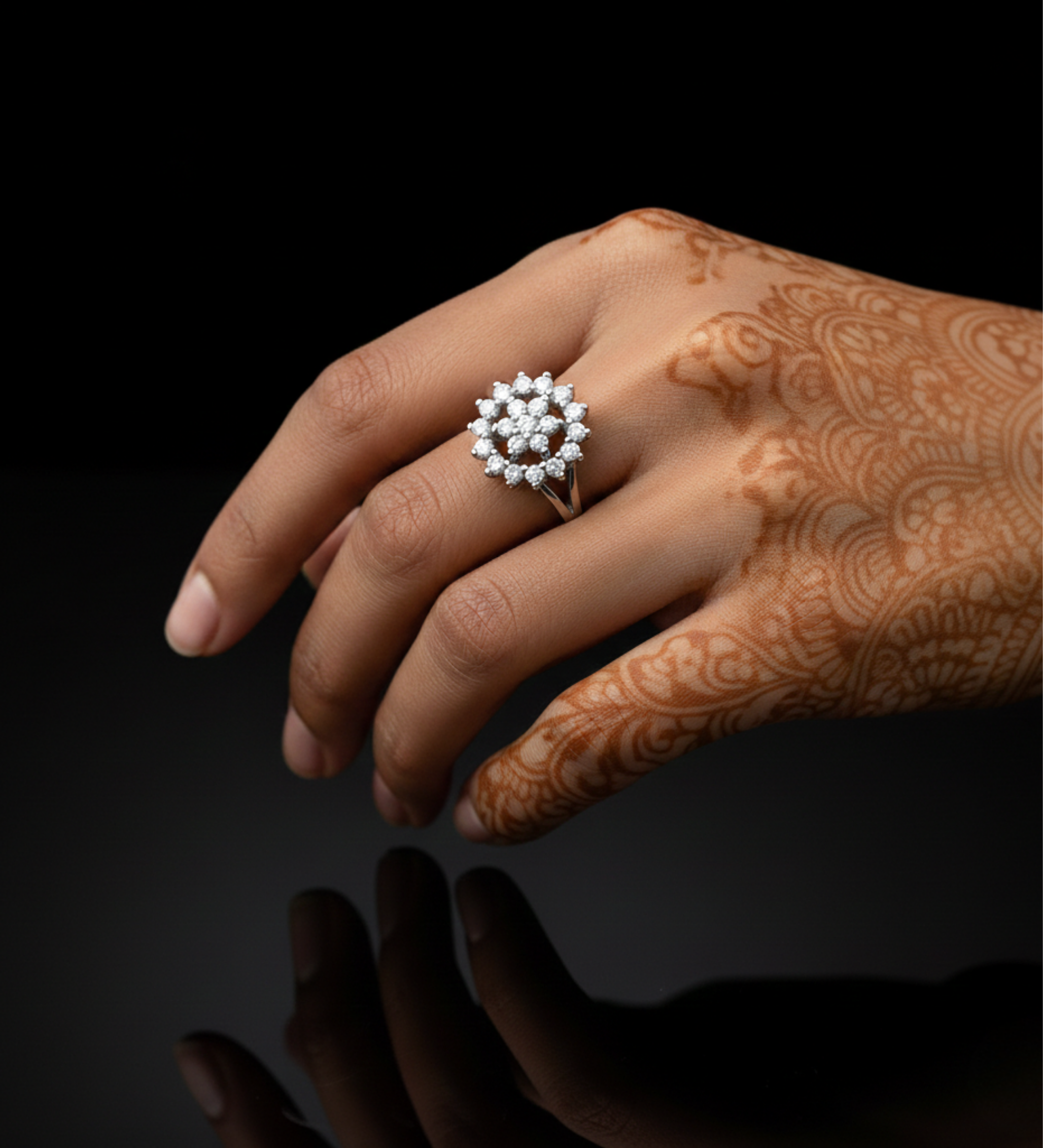 Snowflaks AD Cluster Light Weight Ring