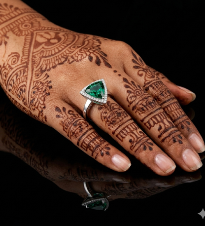 Sterling Silver Tringle Shape with Dark Green Crystal Ring